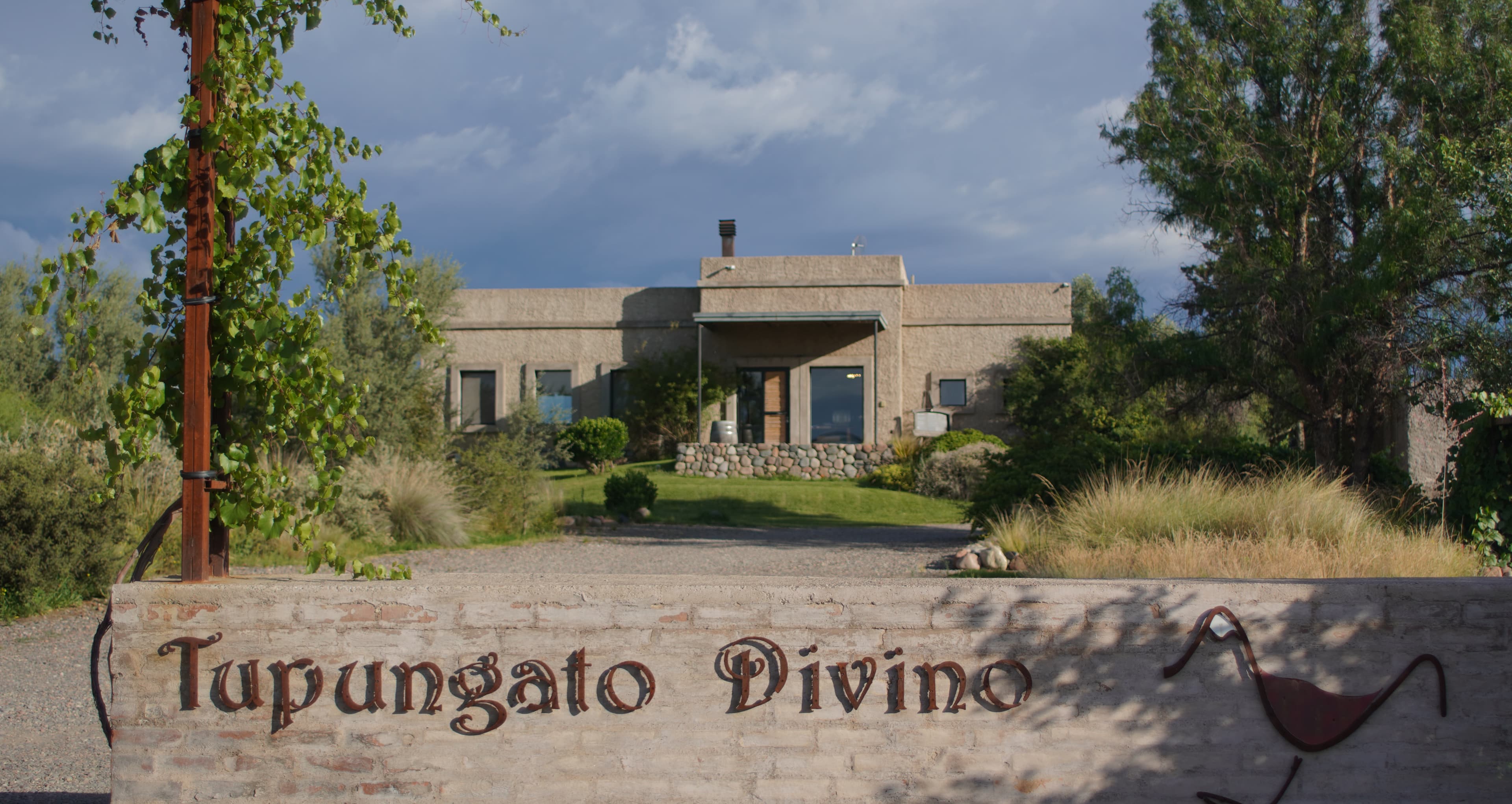 Fachada del Lodge Tupungato Divino